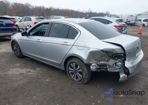 2009 Honda Accord 2.4 Ex-L z USA, uszkodzony, nr VIN 1HGCP26829A077592
